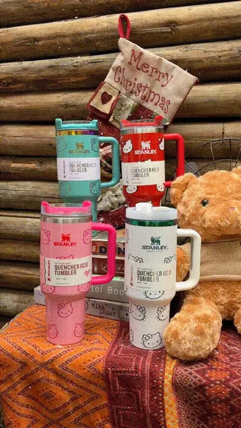 🌸Hello Kitty Insulated Tumbler 1200Ml