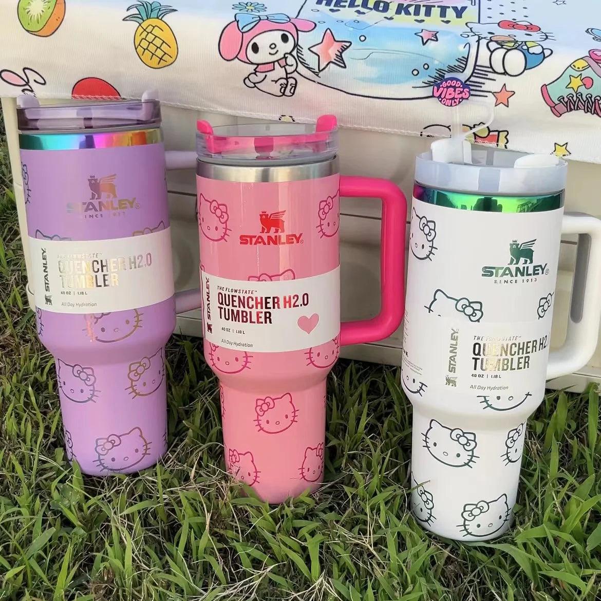 🌸Hello Kitty Insulated Tumbler 1200Ml