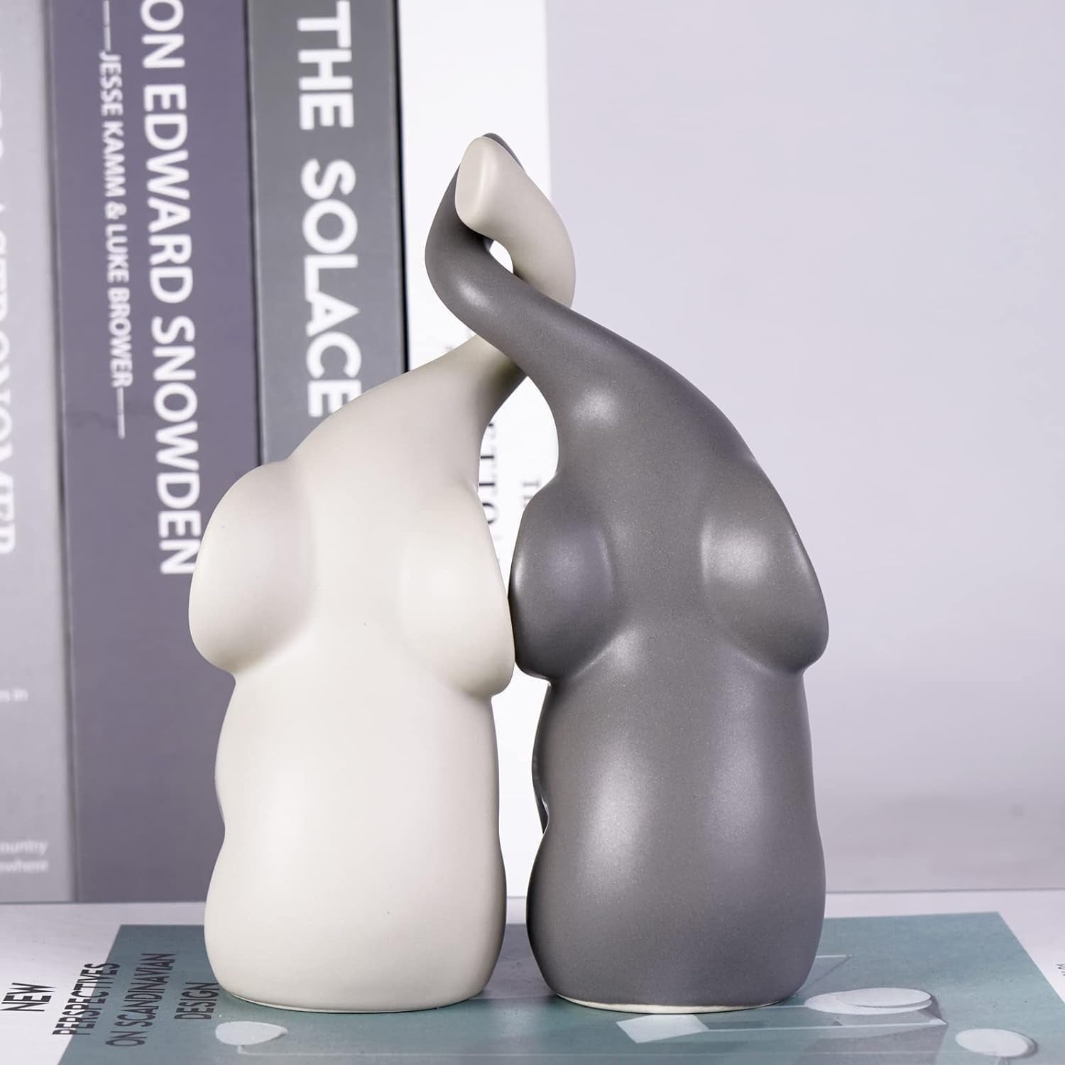 Set of 2 Loving Elephant Statue Figurine, 6" Elephant Ring Holder, Gifts for Couples Home Lucky Decor - Grey